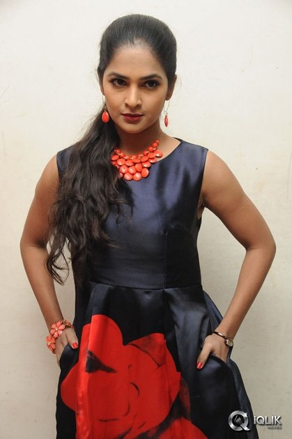 Madhumitha-at-Bhale-Bhale-Magadivoy-Movie-Success-Meet